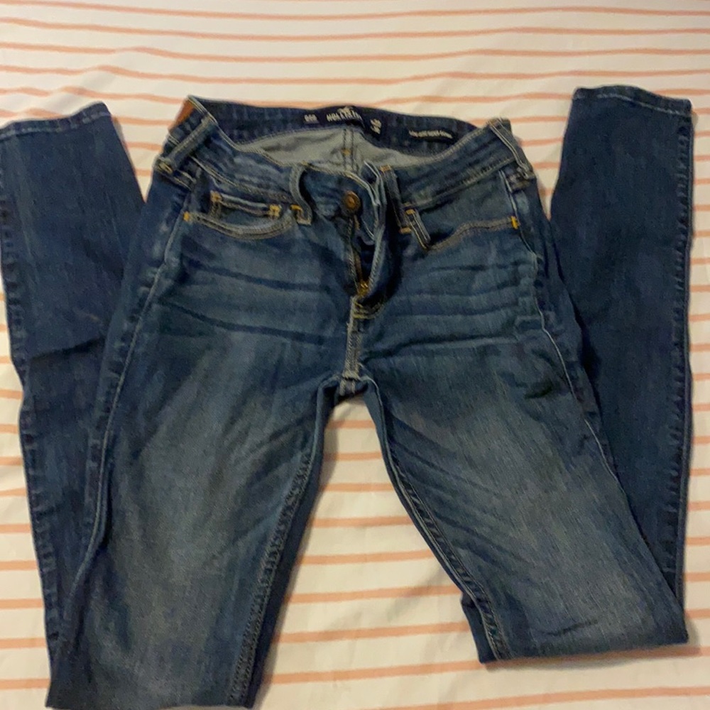 Hollister  Low-Rise Super Skinny jeans